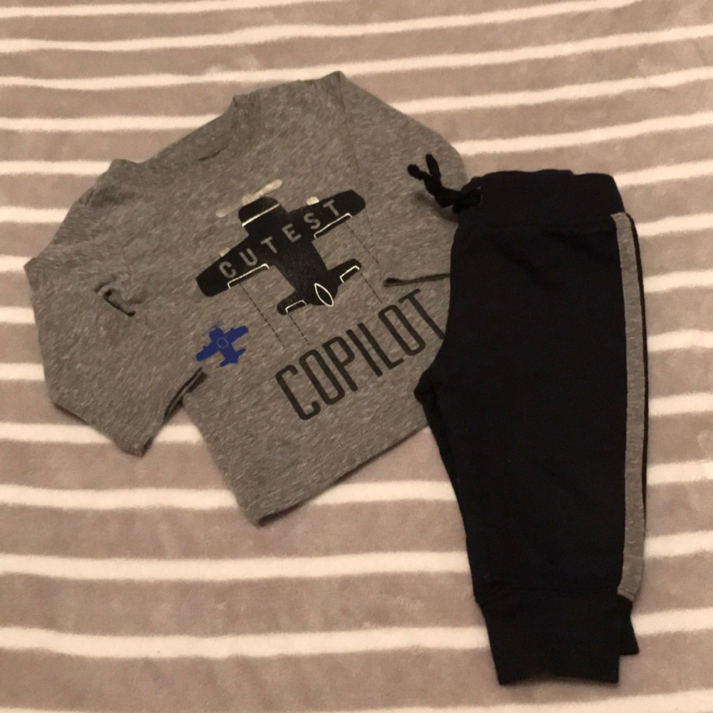 Infant boys long sleeve t shirt and sweat pants